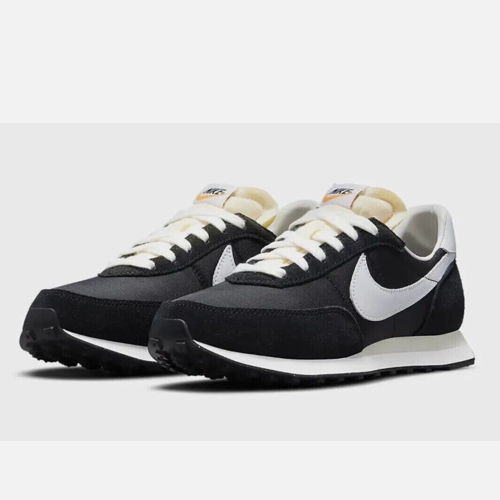 Nike Retro  Sneakers 🖤